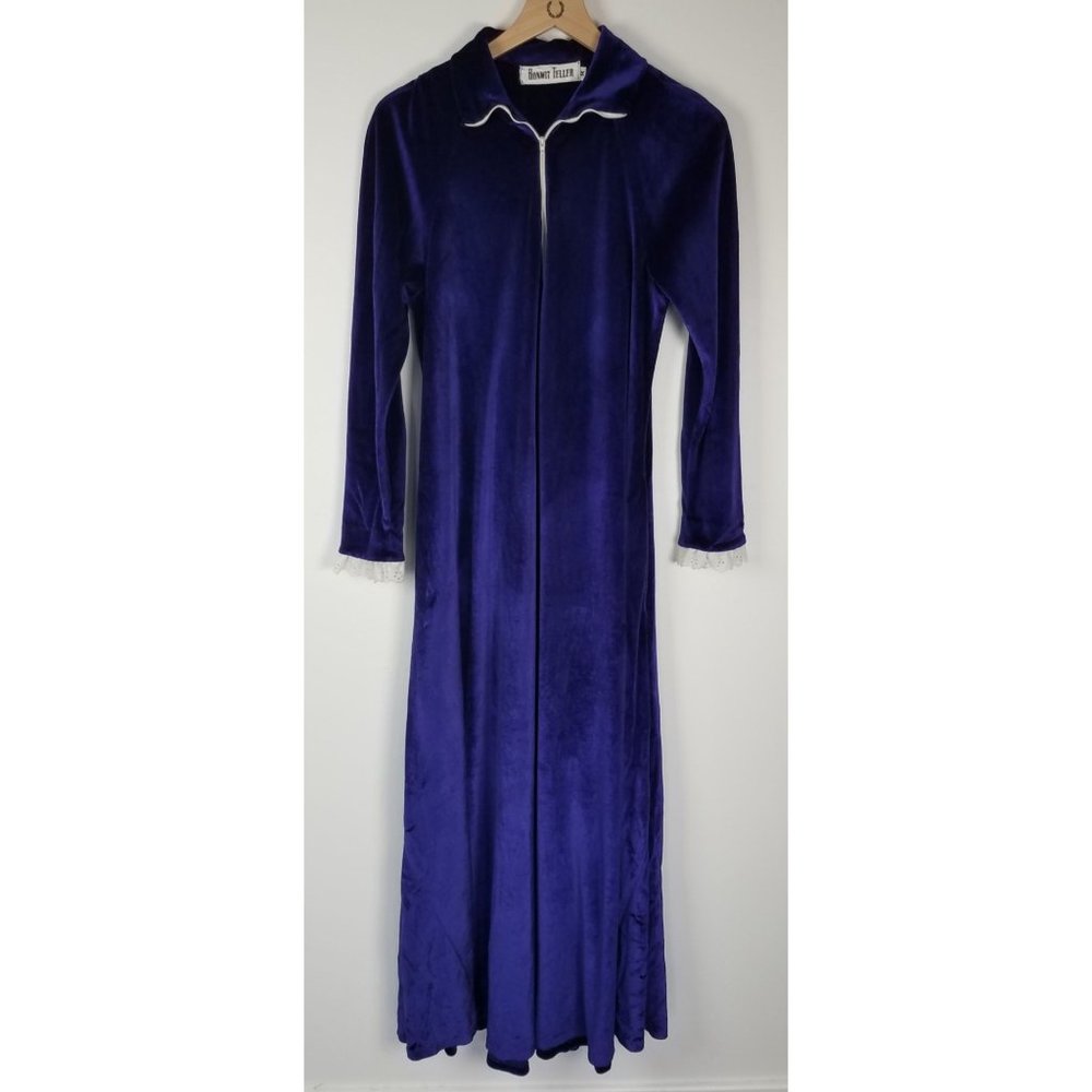 Vtg. 70's Bonwit Teller Women's Sz. M Purple Velvet Zip Up House Coat/Robe
